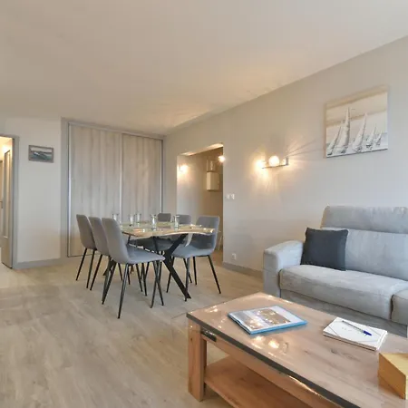 Renove Avec Vue Sur A ! Lägenhet